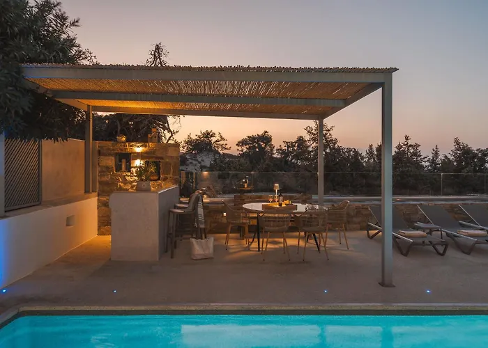 Cedar Forest Alyko Oceanfront 4br With Private Heated Pool & Access Aliko Beach