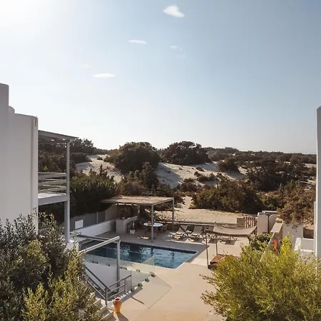 Villa Cedar Forest Oceanfront Villa, 4br Private Pool - Naxos