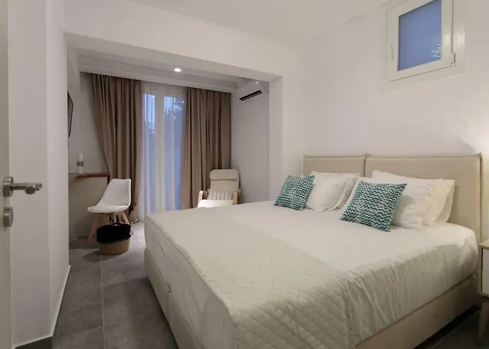 Villa Cedar Forest Alyko Oceanfront 4br With Private Heated Pool & Access Aliko Beach