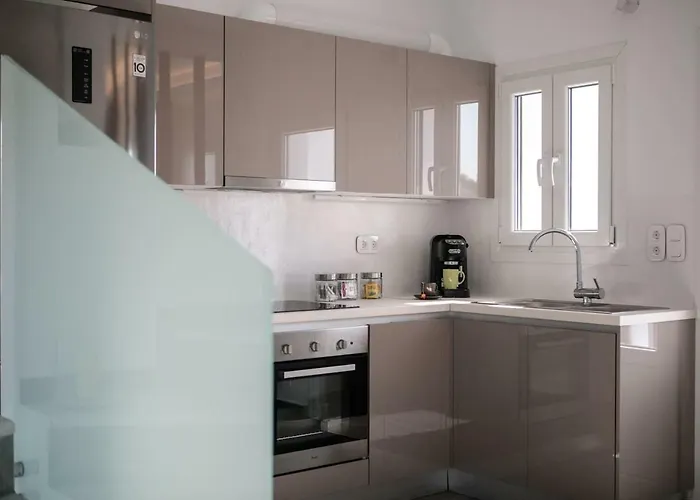 Villa Cedar Forest Alyko Oceanfront 4br With Private Heated Pool & Access Aliko Beach