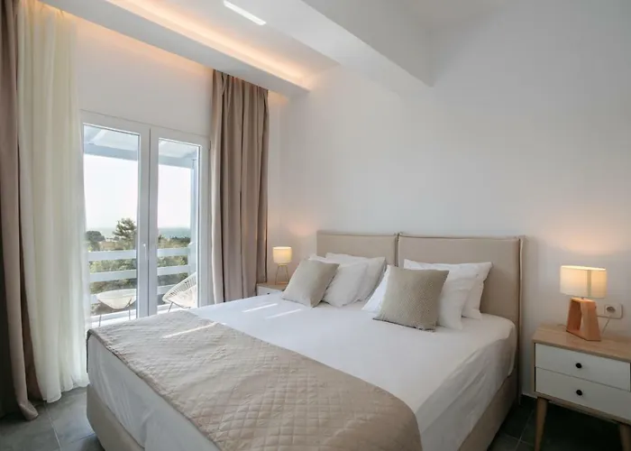 Villa Cedar Forest Alyko Oceanfront 4br With Private Heated Pool & Access Aliko Beach